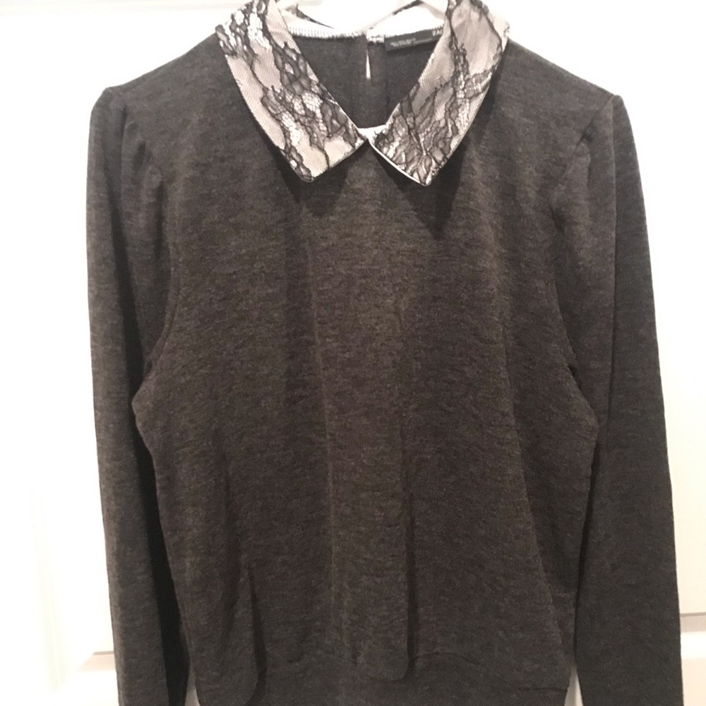 Heather Grey Lace Collared top